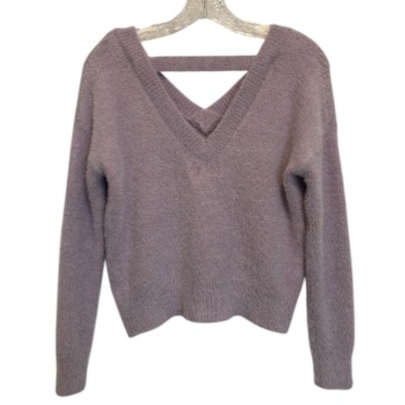 Jessica Simpson Fuzzy Cropped V-Neck Sweater XS Lavender Purple Open Back EUC - Picture 3 of 6